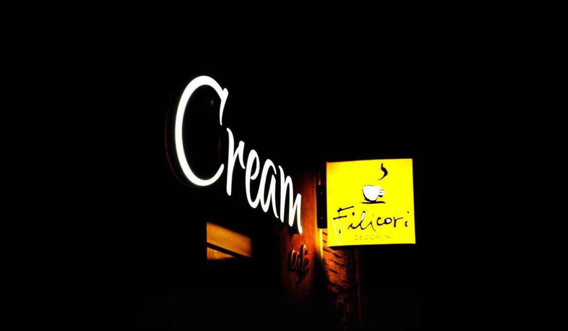 Cream Cafe branding